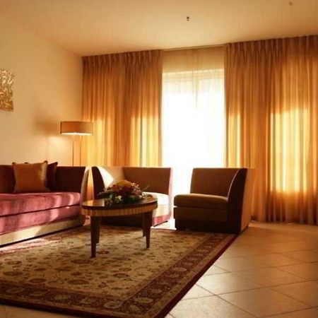 Belvedere Court Deluxe Hotel Apartments Dubai Exterior foto